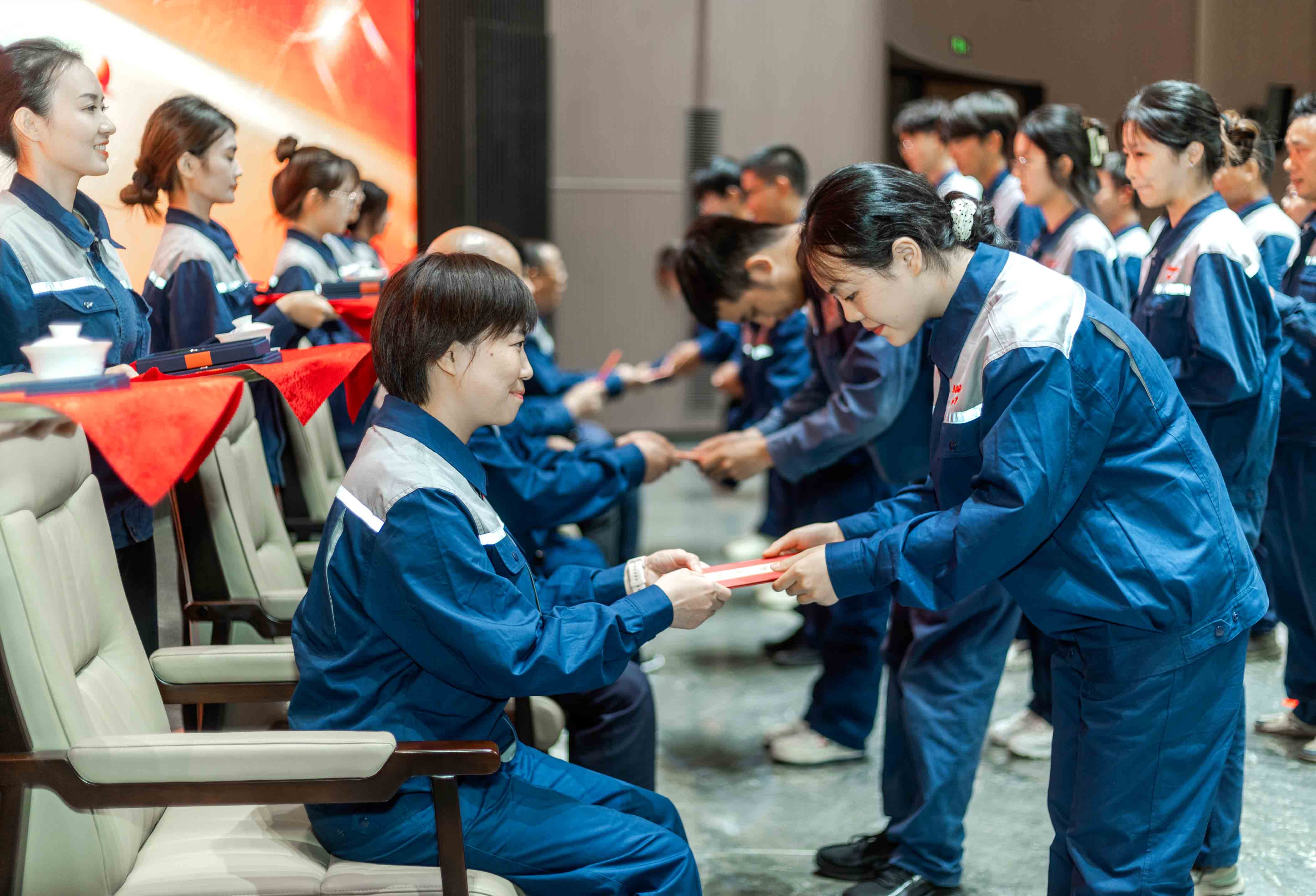 龙8唯一官网拜师仪式